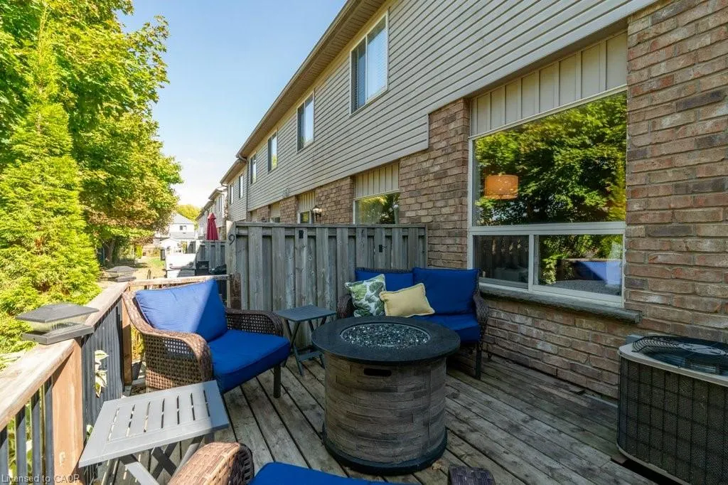 84 Westmeadow Drive, #9