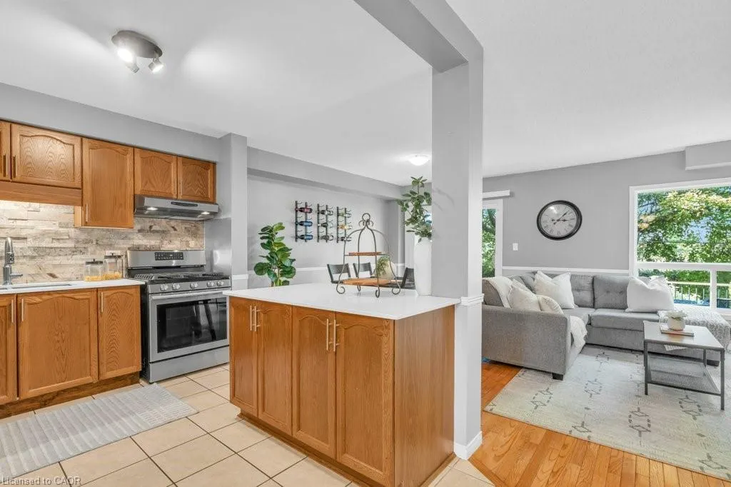 84 Westmeadow Drive, #9