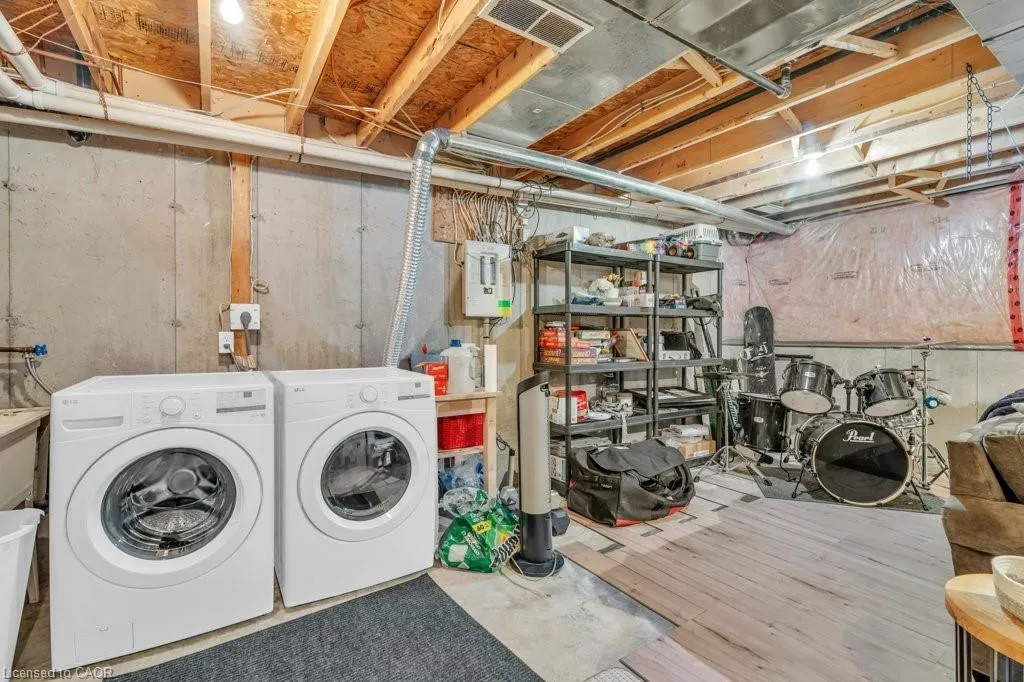 84 Westmeadow Drive, #9