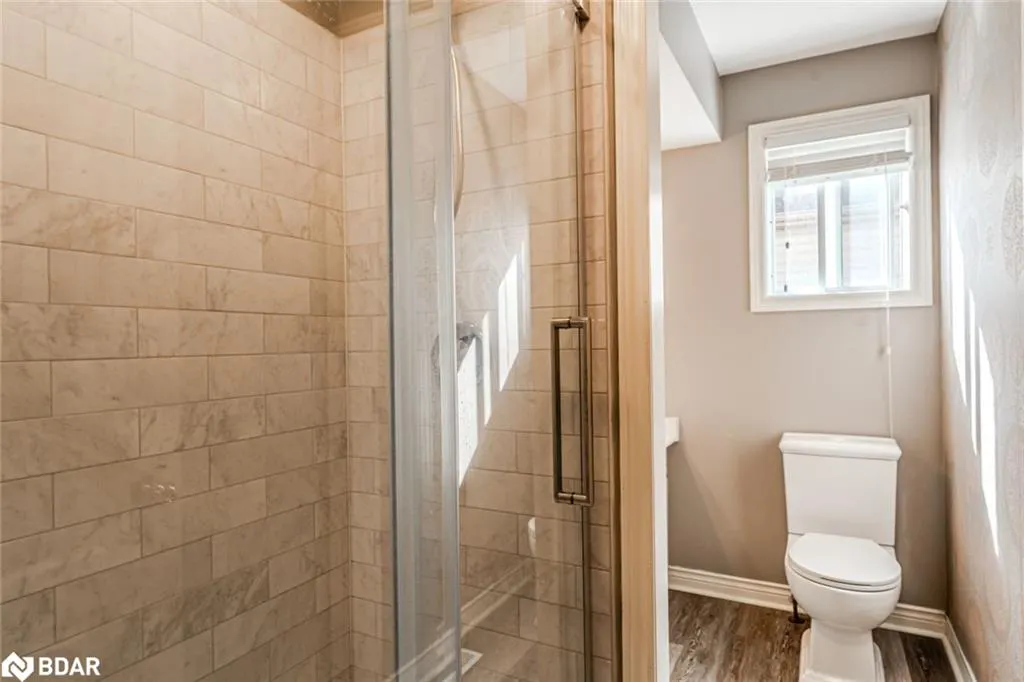 239 Simcoe Street