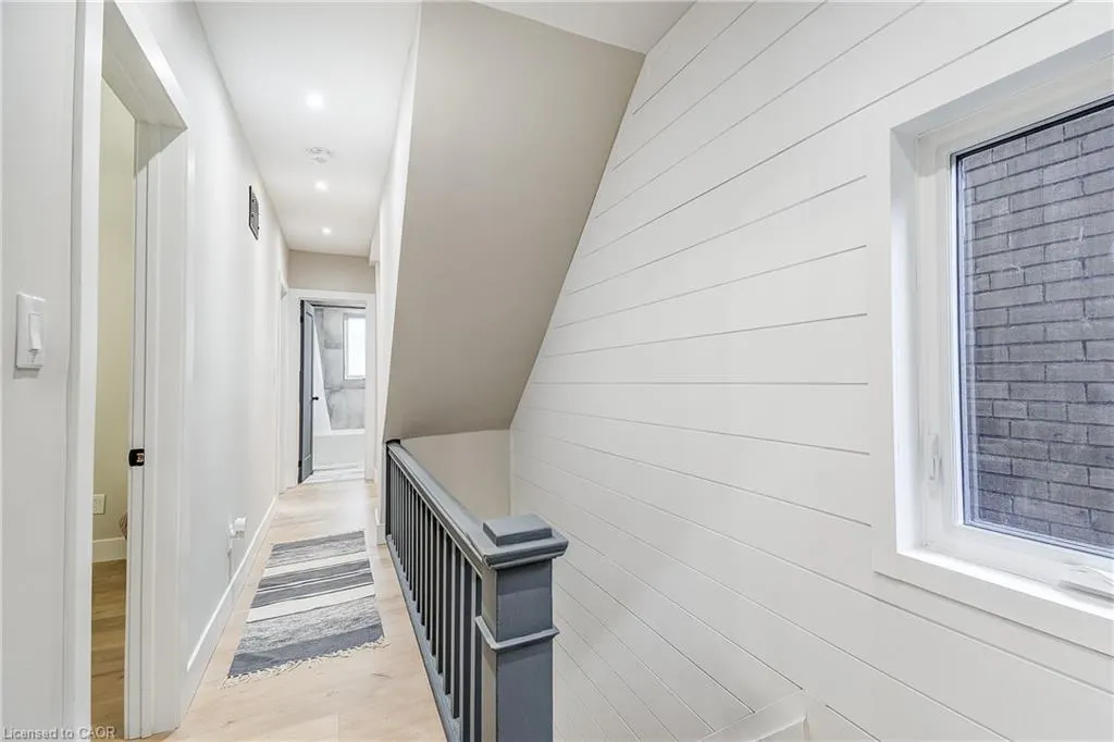 32 Cumberland Avenue