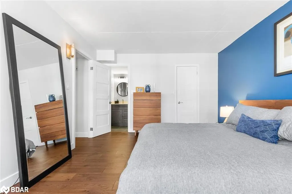 1029 King Street W, #826