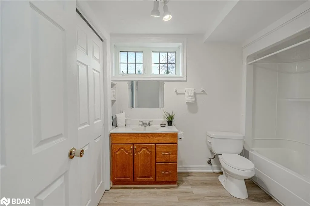 1331 Flos Rd 3 E