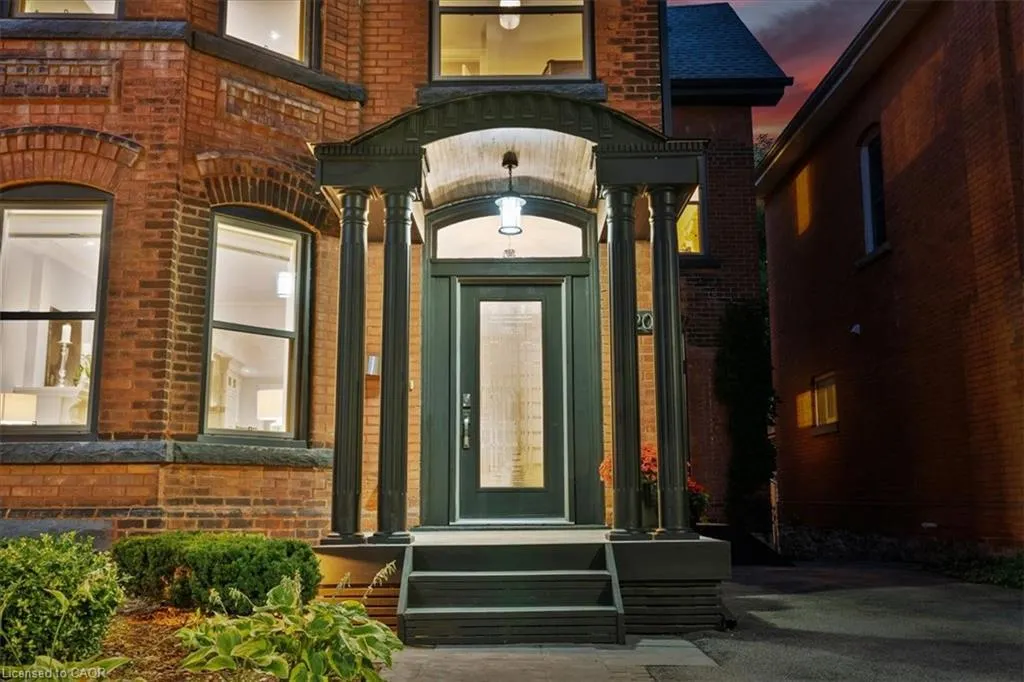 220 Herkimer Street