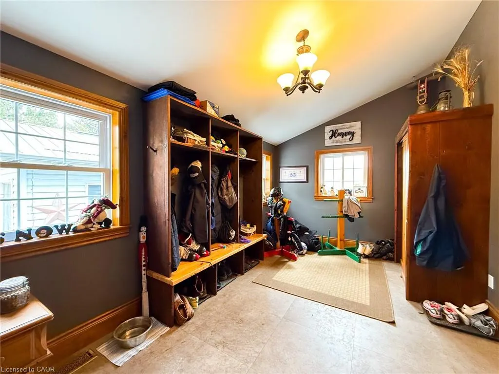 654 Concession 3 Road