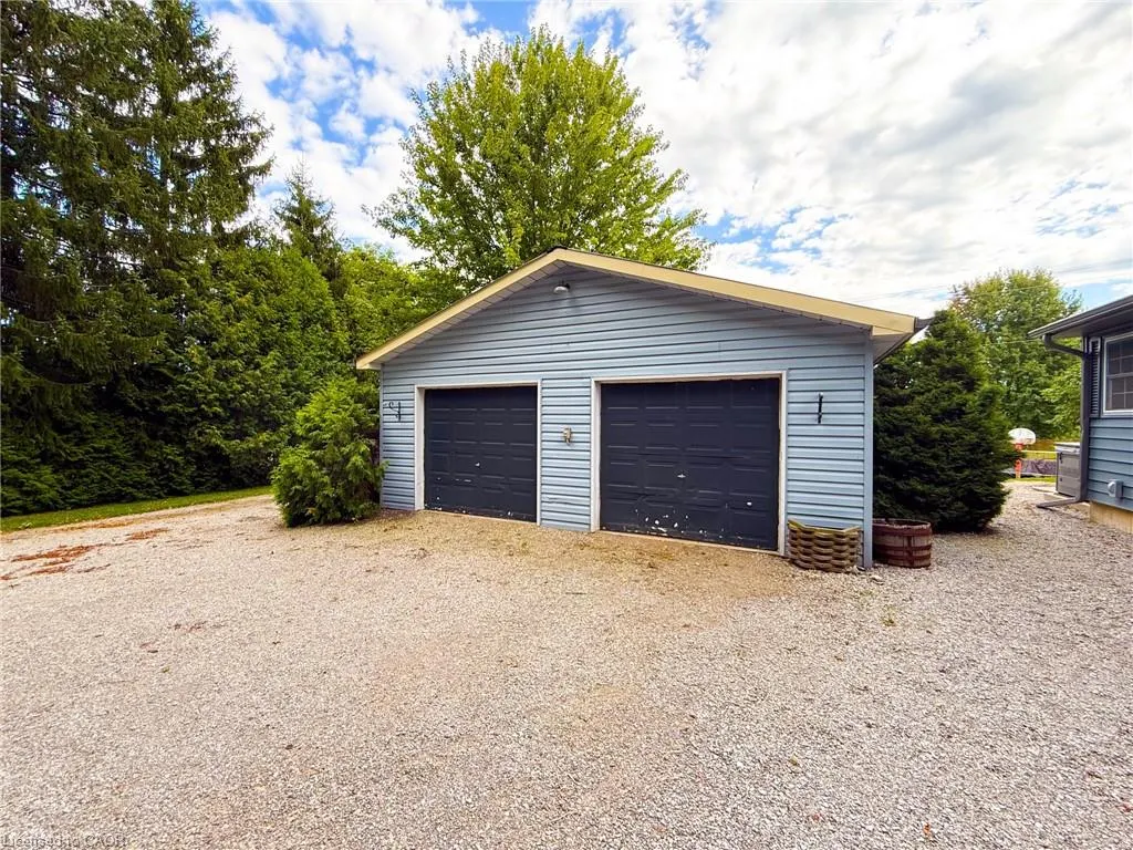 654 Concession 3 Road