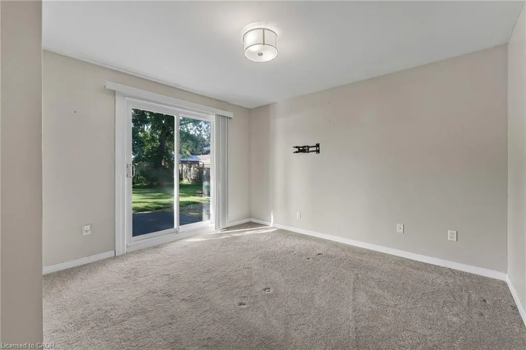 27 Locke Avenue