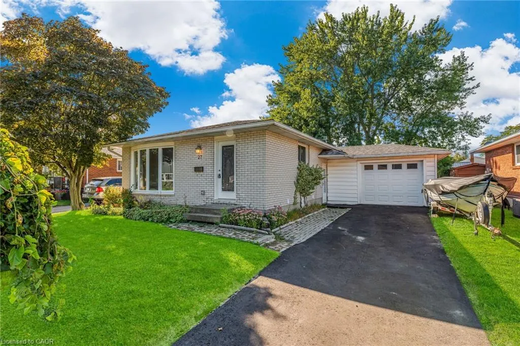 27 Locke Avenue
