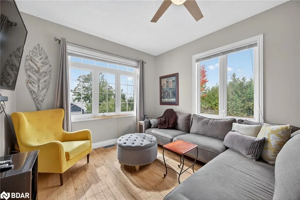 2258 Lakeshore Road E