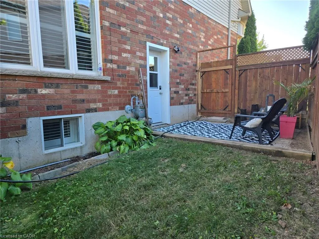 96 Benziger Lane, #LOWER