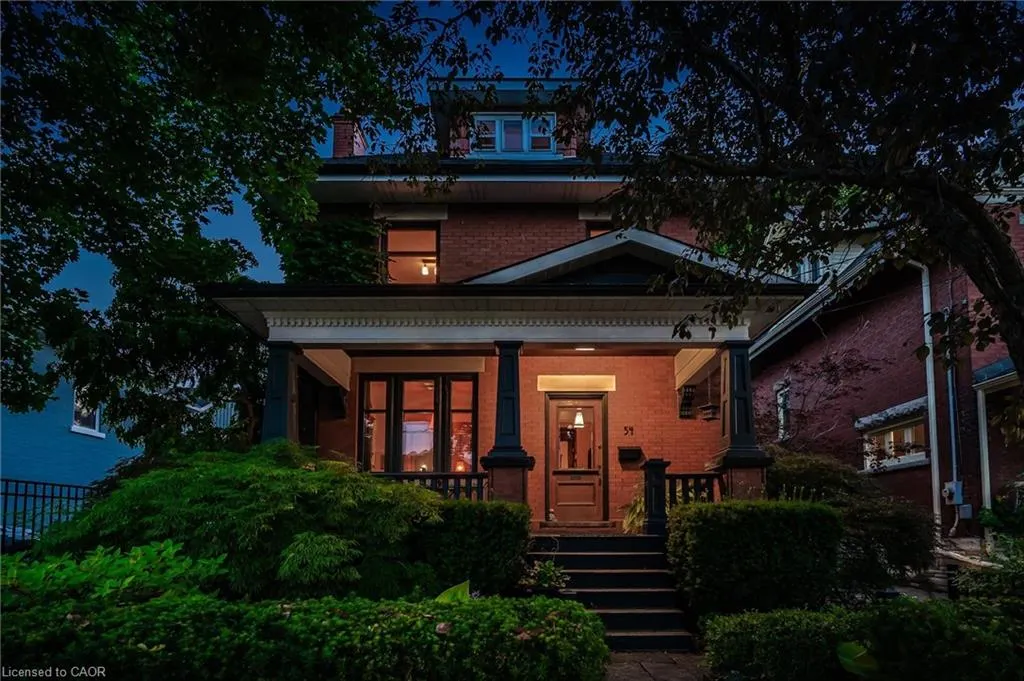 54 Clinton Street