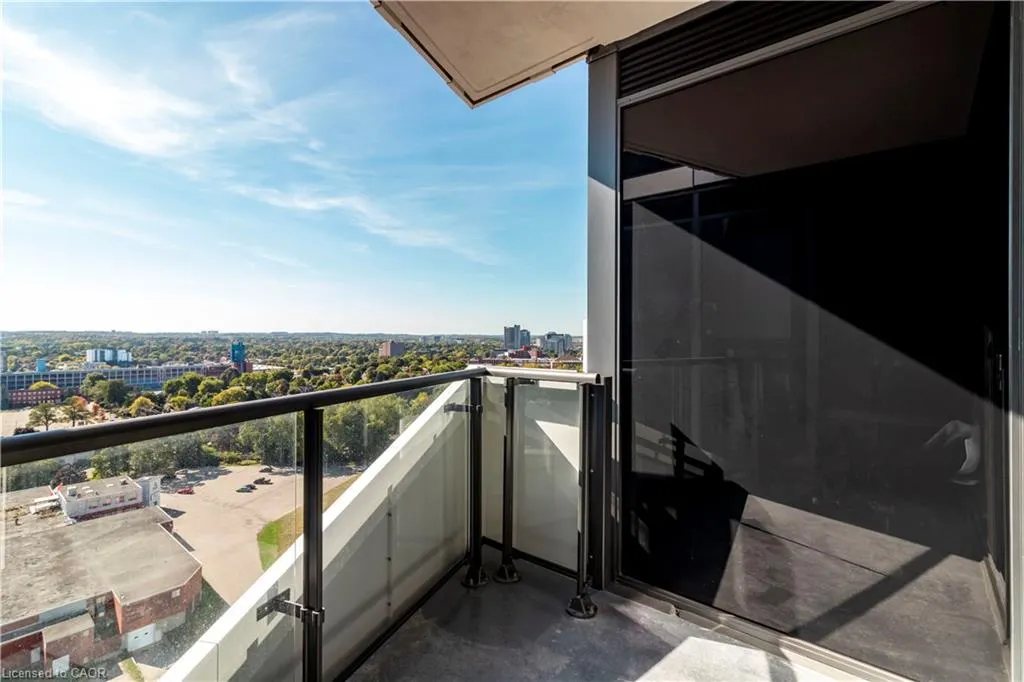 25 Wellington Street S, #1906