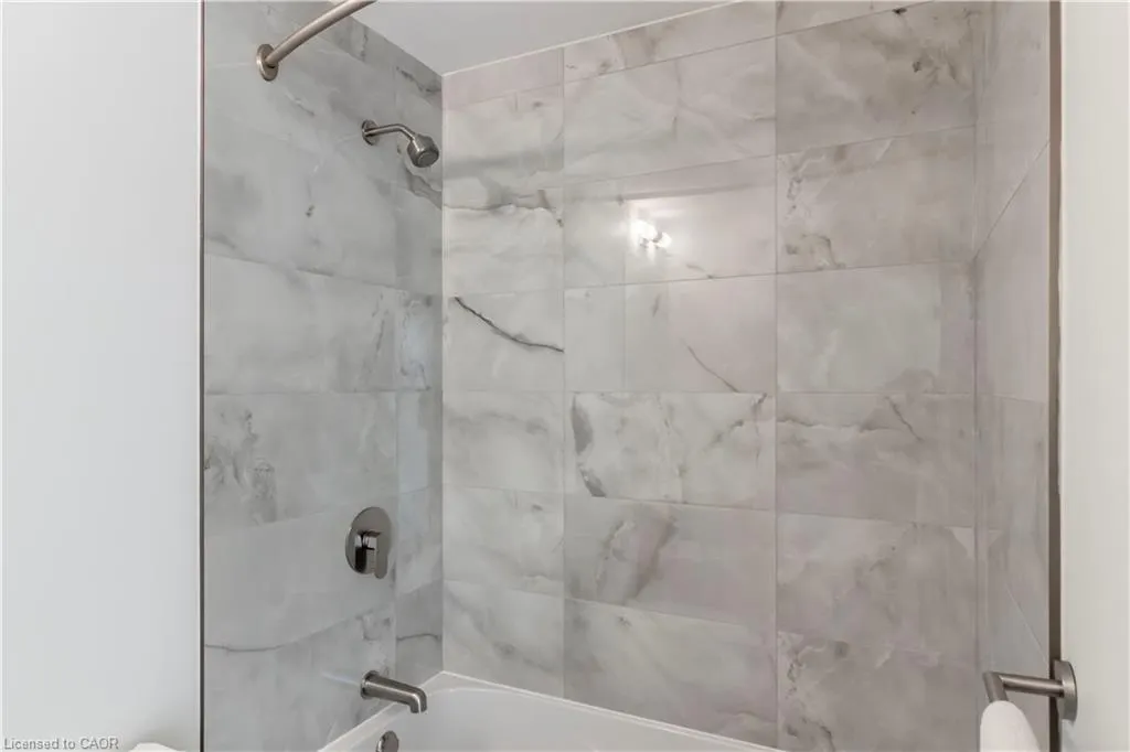 25 Wellington Street S, #1906