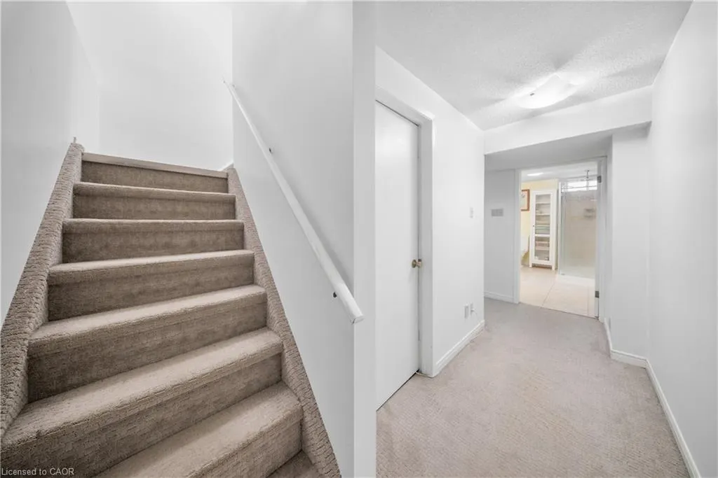 54 Pathfinder Crescent