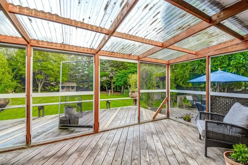 420 Concession 8 Road E