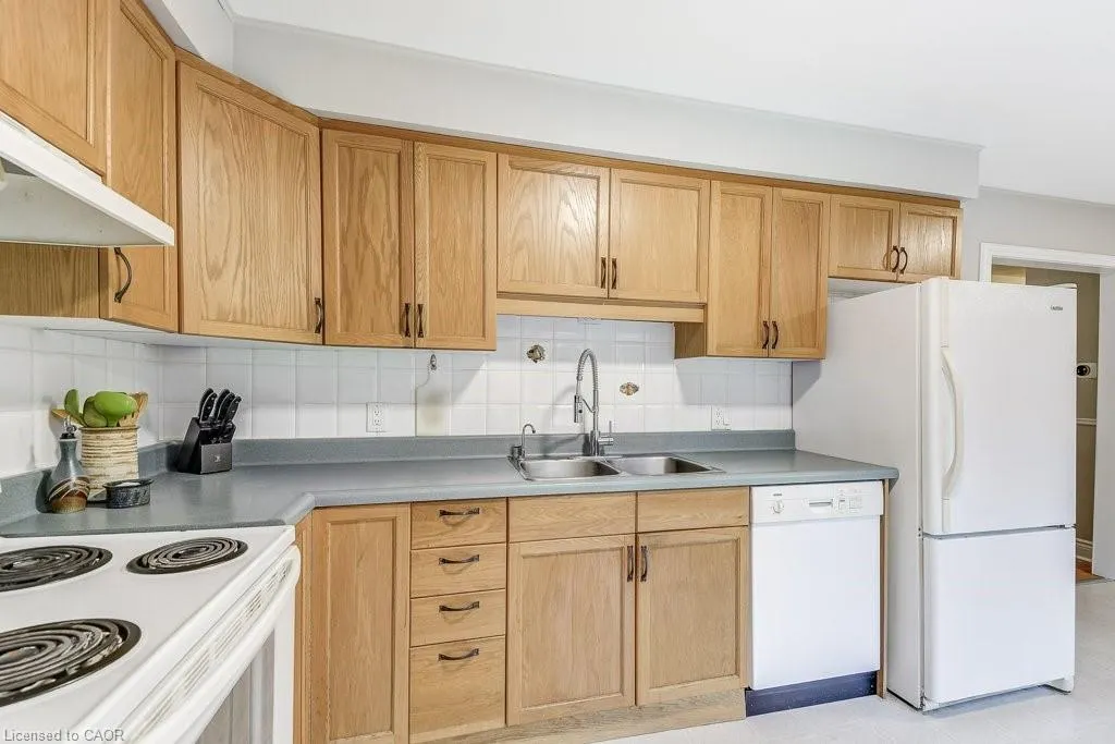 420 Concession Rd 8 E