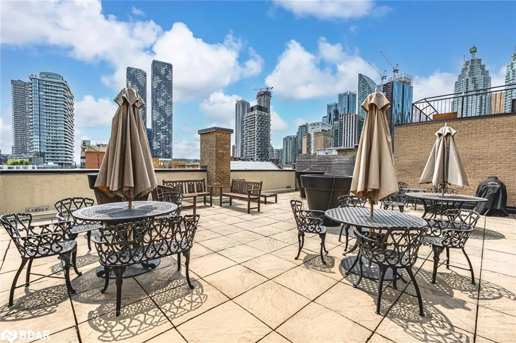 80 Front Street E, #824