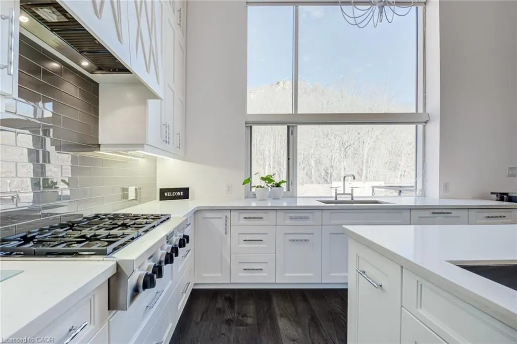 397 King Street W, #215