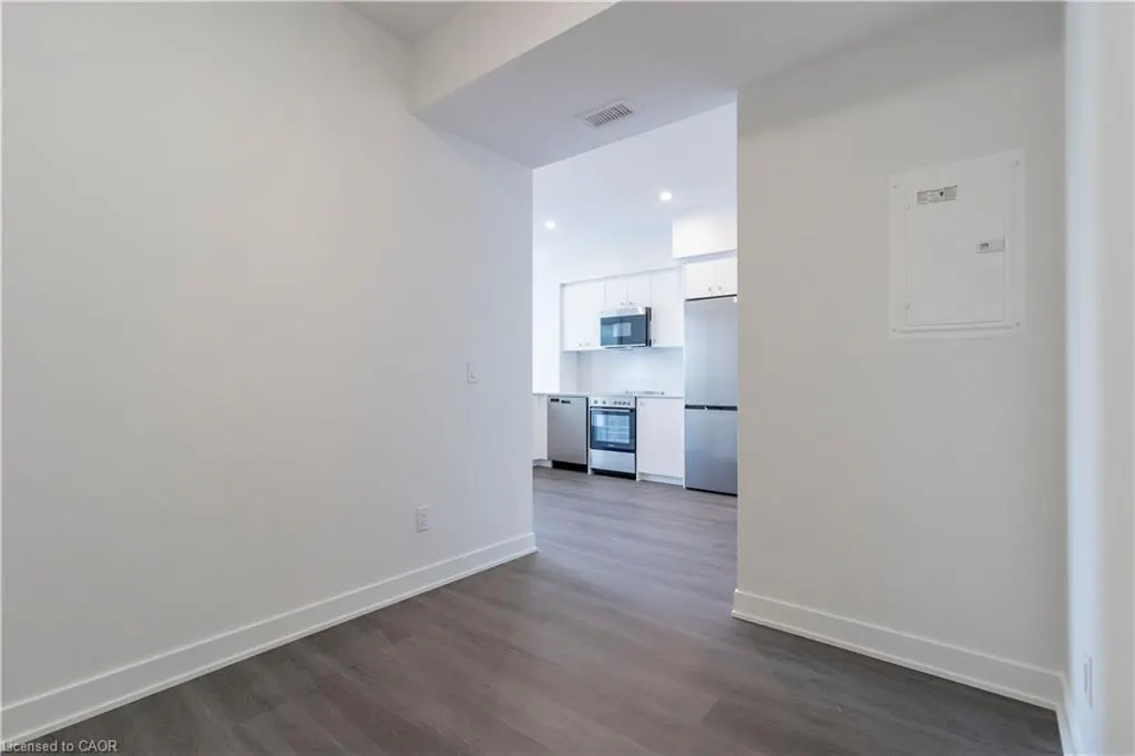 25 Wellington Street S, #1901