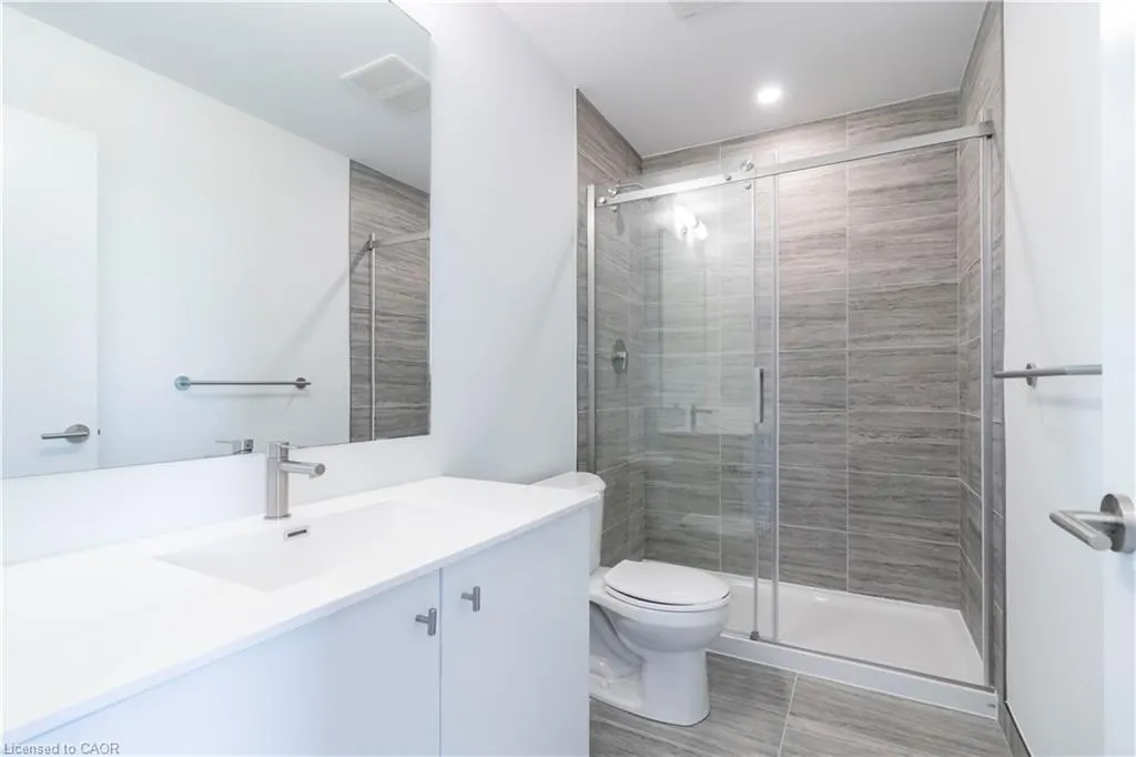 25 Wellington Street S, #1901