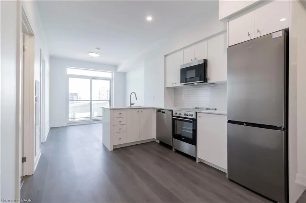 25 Wellington Street S, #1901
