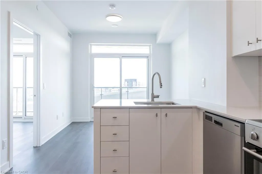 25 Wellington Street S, #1901