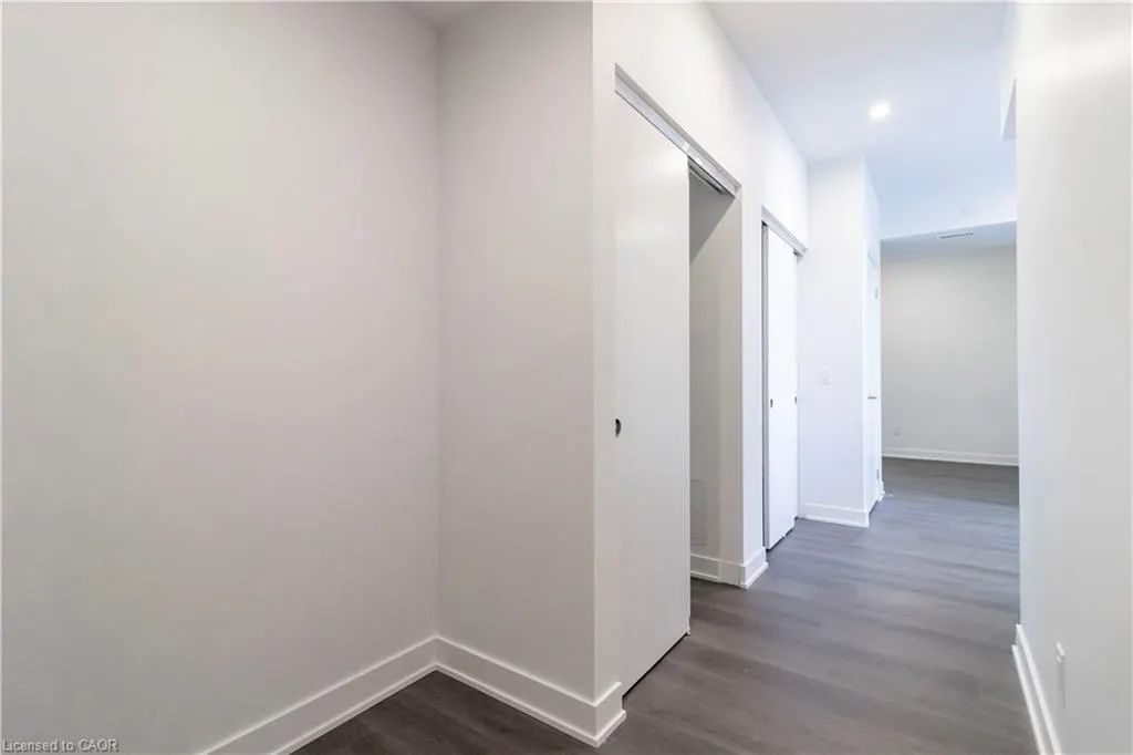 25 Wellington Street S, #1901