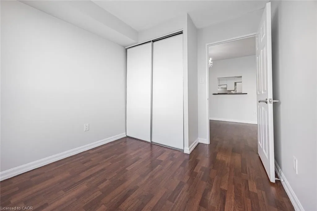 285 Enfield Place, #1405