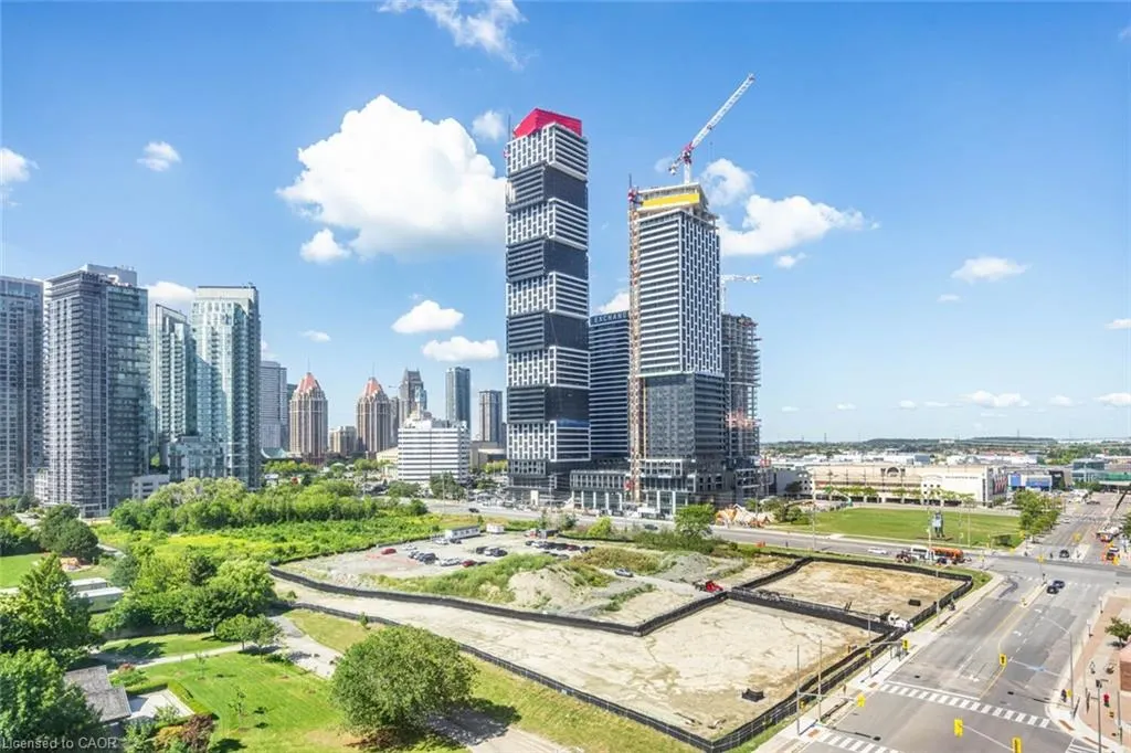 285 Enfield Place, #1405