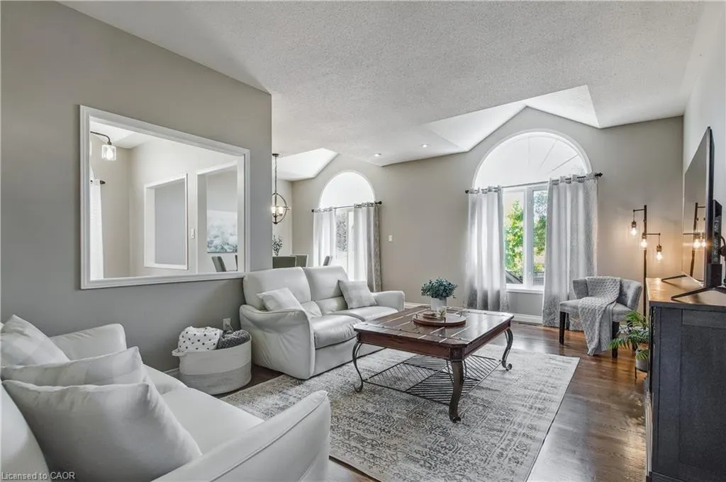 52 Drinkwater Drive