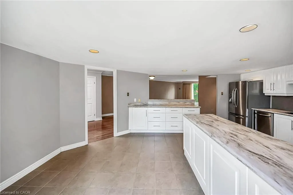 150 Wilson Street W, #PH1