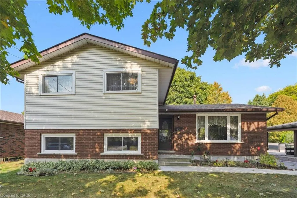 33 Hastings Boulevard
