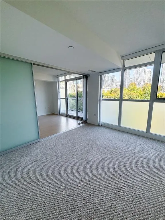 75 Queens Wharf Road, #303