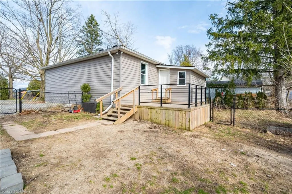 21 Renfrew Street E