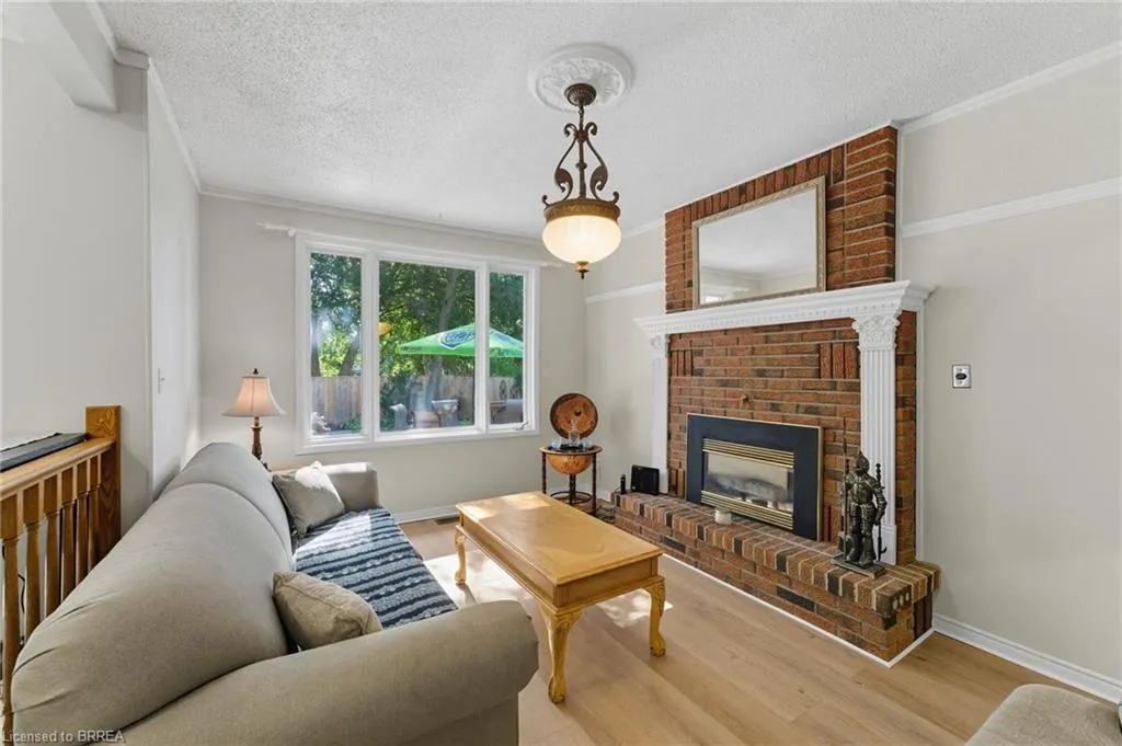 324 Burnett Avenue