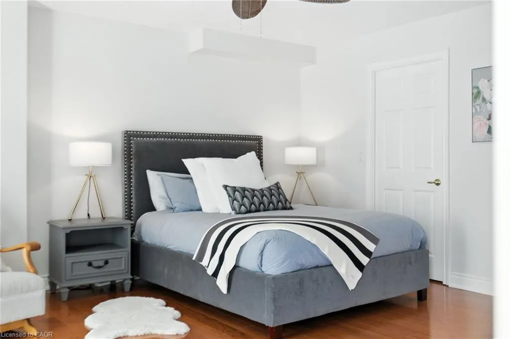 442 Maple Avenue, #7