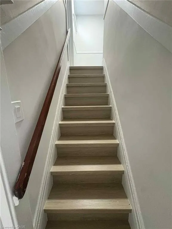 4 Marquis Street