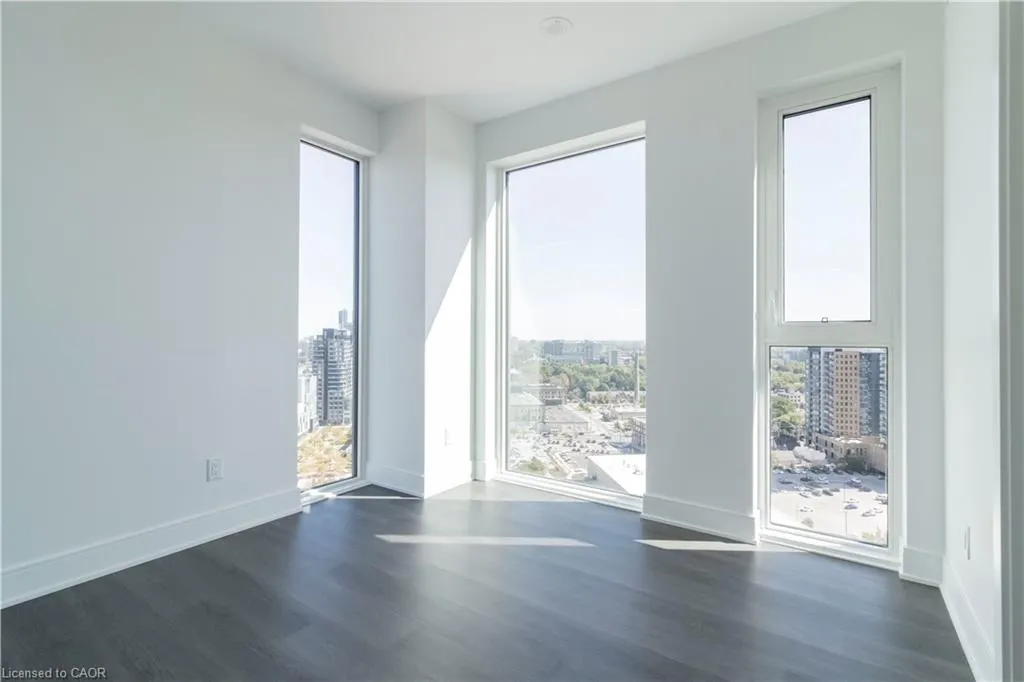 25 Wellington Street S, #1912