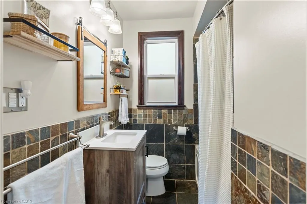48 Franklin Avenue
