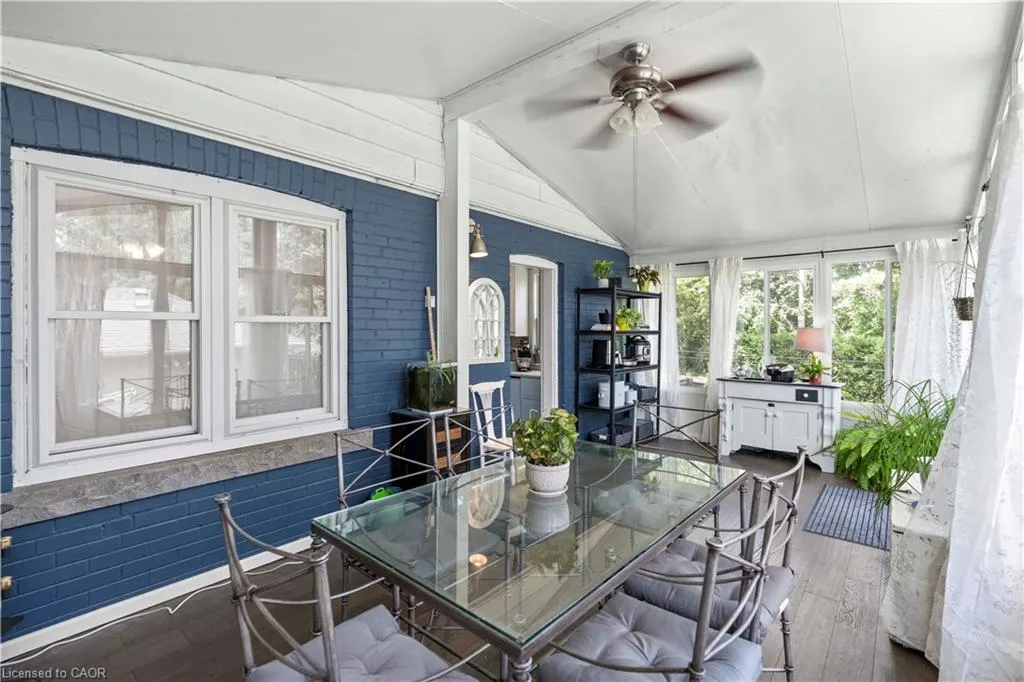 48 Franklin Avenue