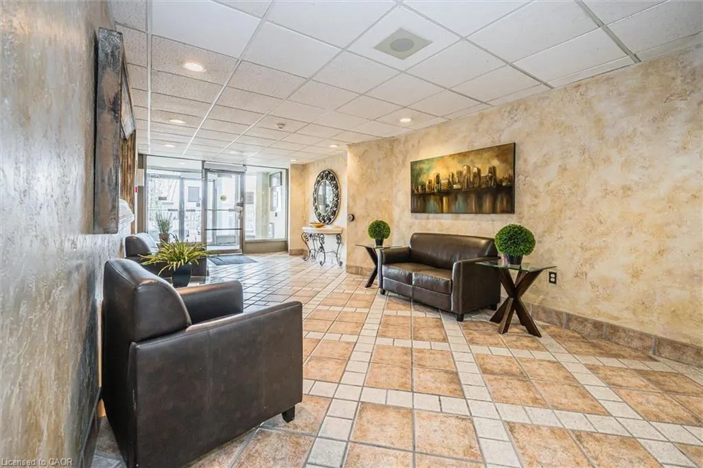 55 Green Valley Drive, #1812