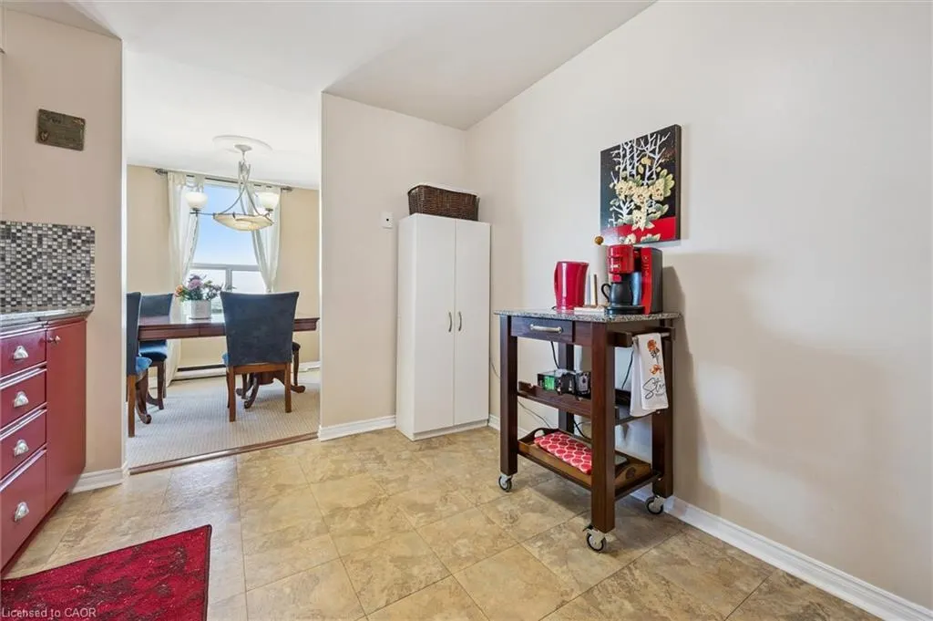 55 Green Valley Drive, #1812