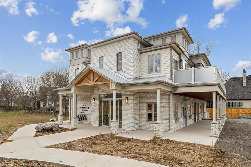 18 South Coast Circle