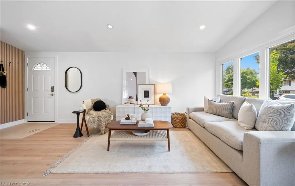 105 Lilacside Drive