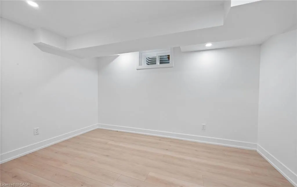 105 Lilacside Drive