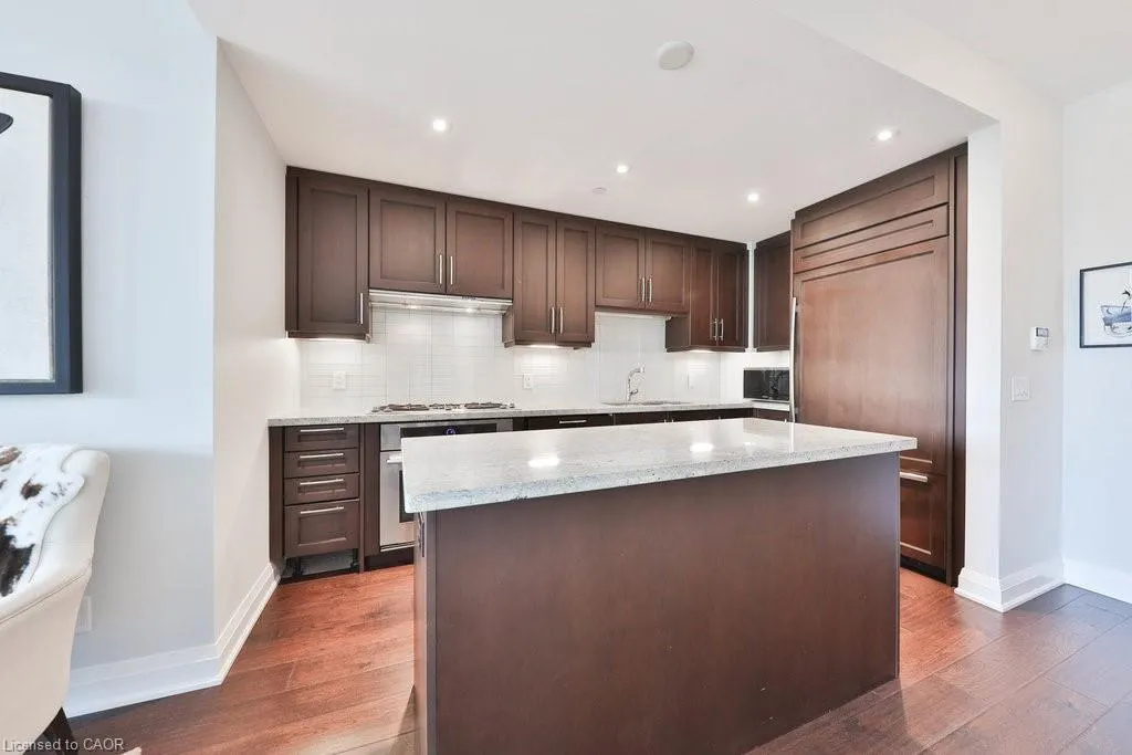 11 Bronte Road, #501