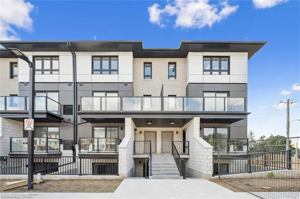 410 Northfield Drive W, #D13