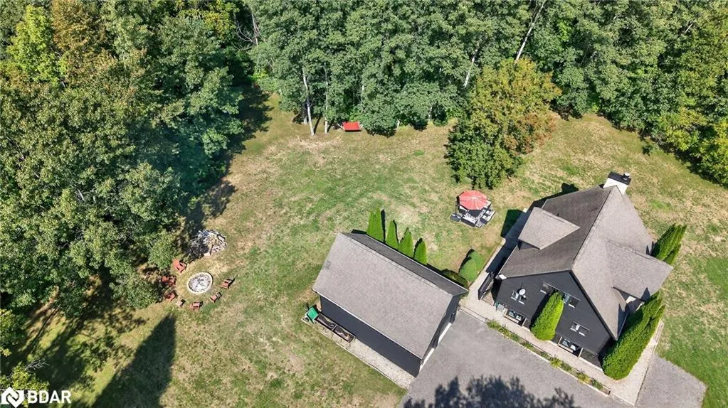 3328 Flos Road 6 Road W