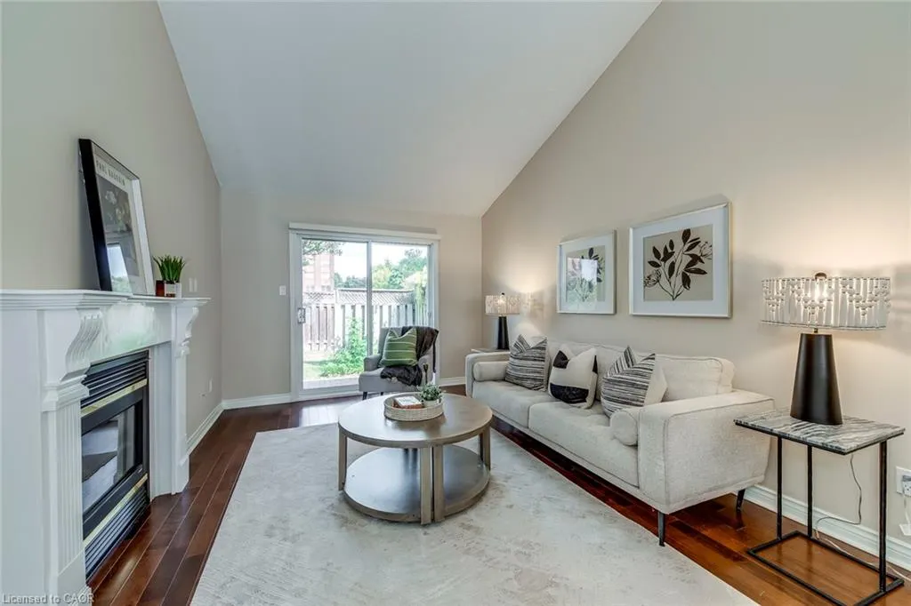 2435 Woodward Avenue, #15