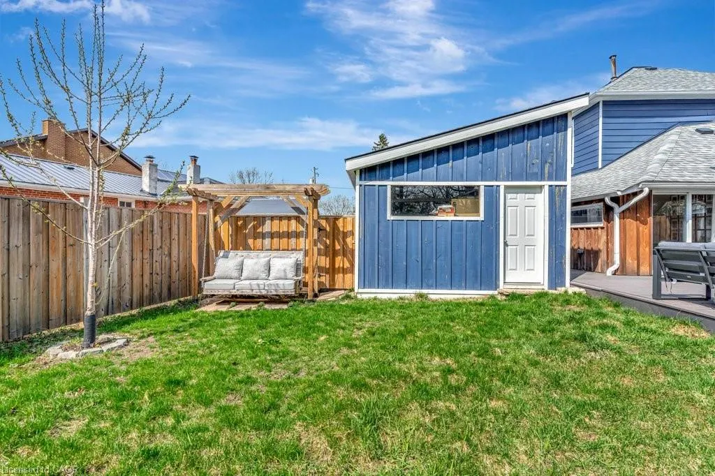 102 Poplar Avenue